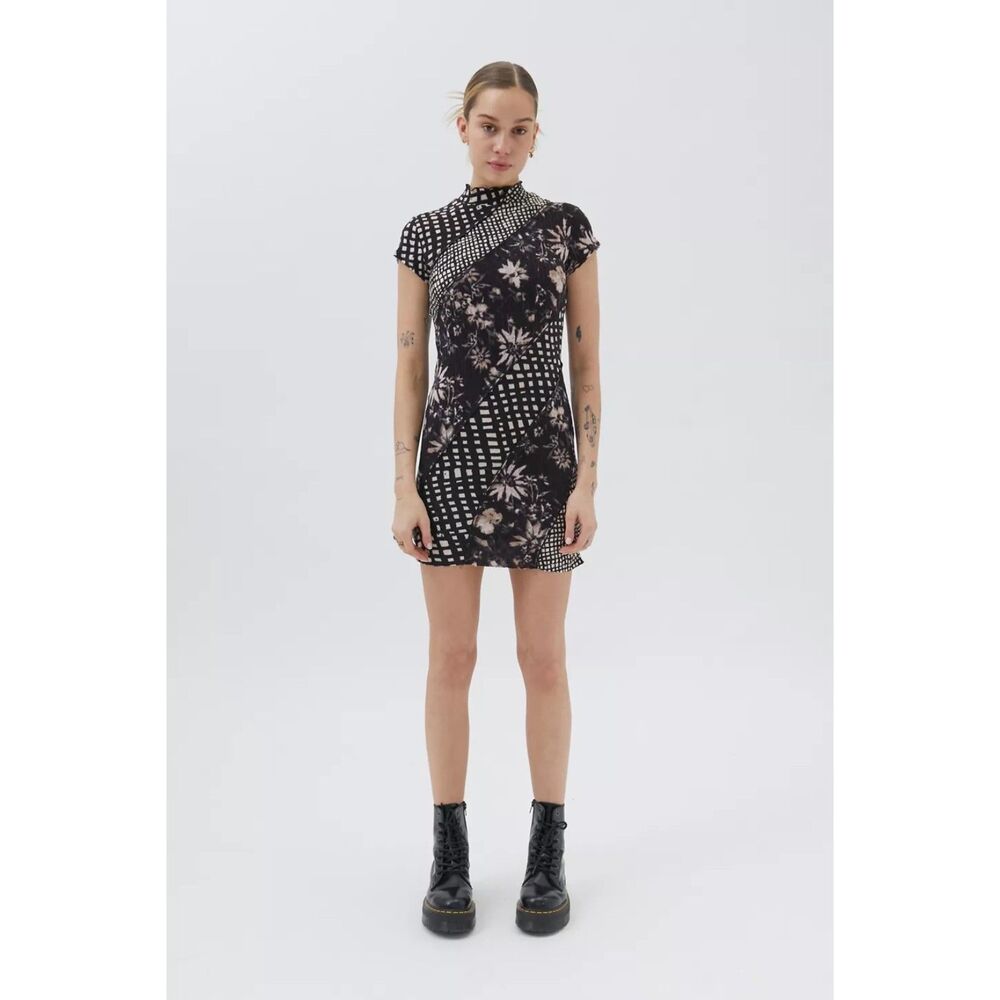 UO Nina Sliced Black & Cream Patterned Mock Neck Bodycon Mini Dress